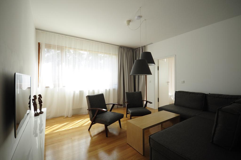 Design Apartment In Park Софія Екстер'єр фото